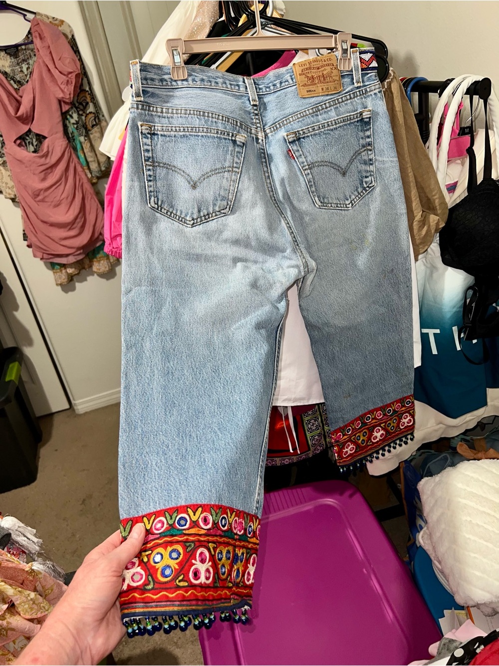 Vintage Buzz 18 Embellished Cropped 501 Levi’s Tribal Boho Style - Picture 12 of 16